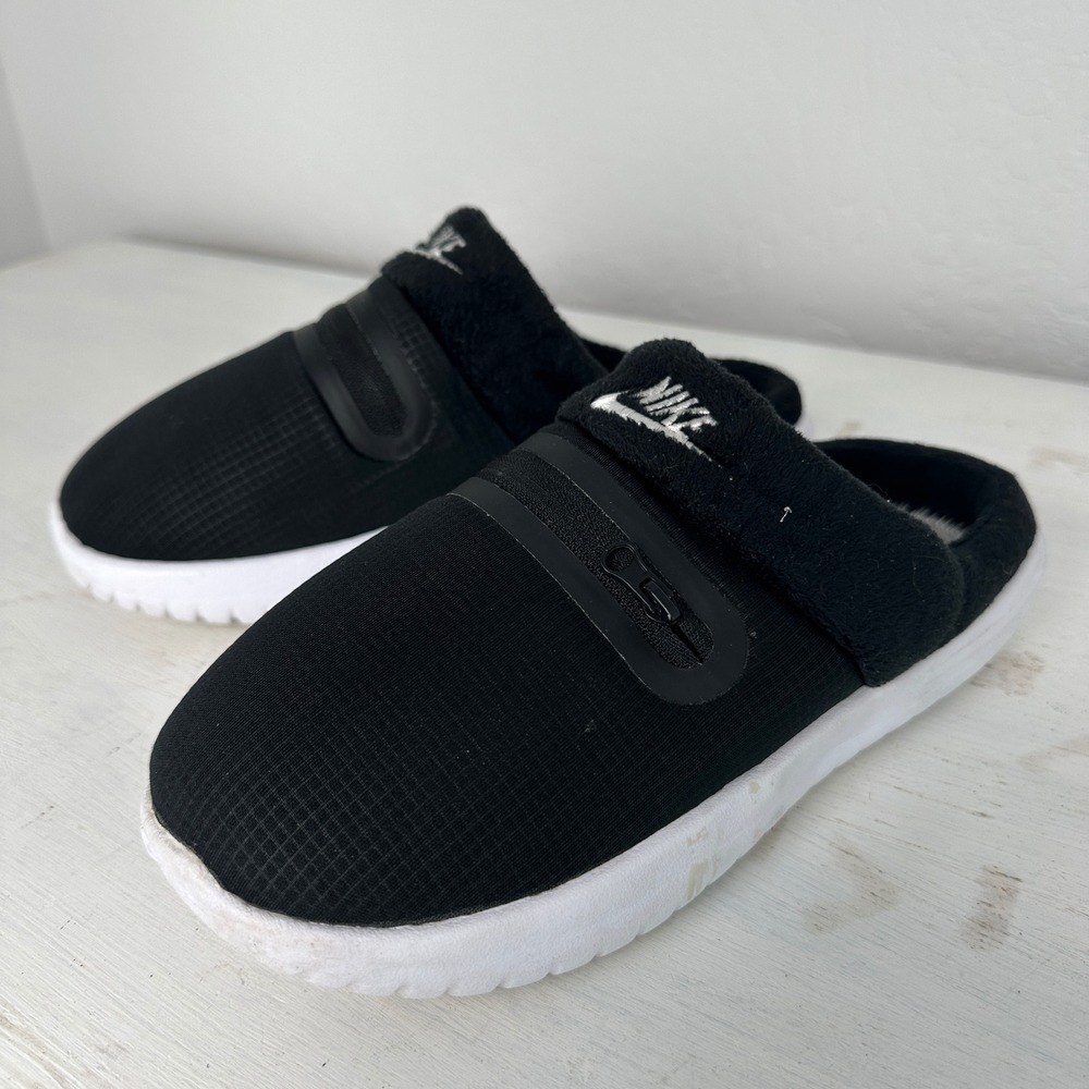 Nike Slippers Women 6 Burrow Black Zipper Pocket DJ3131-001 Comfort Slip On